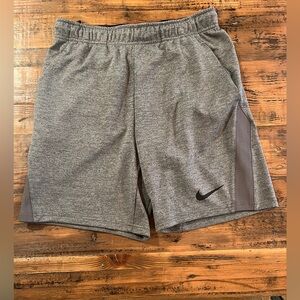 Nike Men's Heather Gray Athletic Shorts